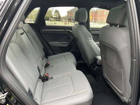 Certified 2025 Audi Q3 2.0T Premium w/ Convenience Package image 25
