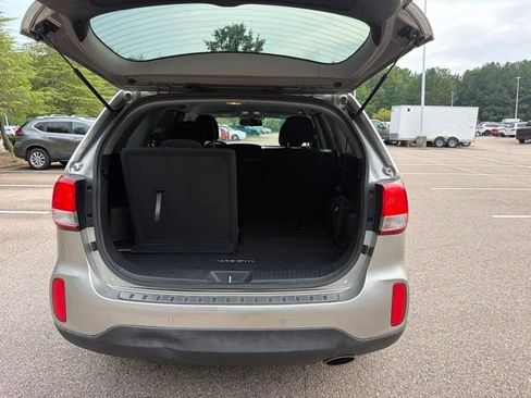 Used 2015 Kia Sorento LX FWD image 16