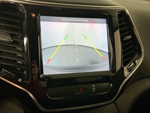 Used 2022 Jeep Cherokee Limited image 13