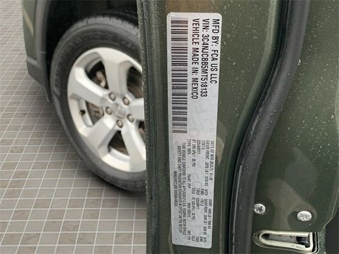 Used 2021 Jeep Compass Latitude image 39