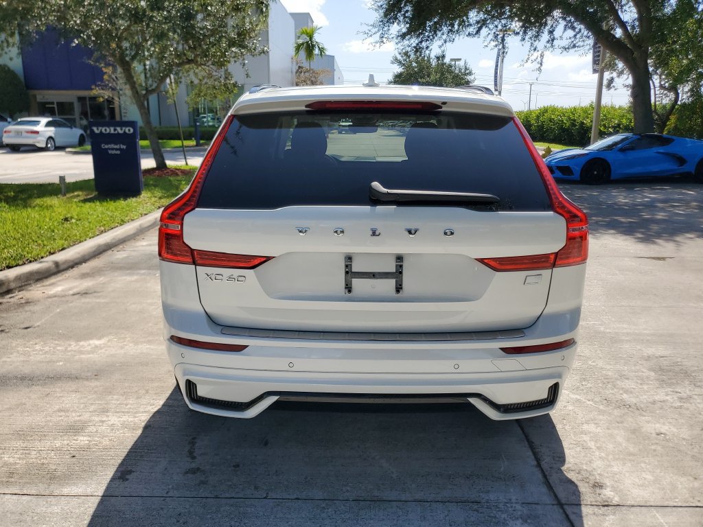 Certified 2024 Volvo XC60 T8 Plus w/ Protection Package Premier AWD/4WD image 5