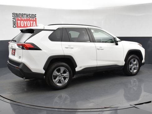 Used 2025 Toyota RAV4 XLE AWD/4WD image 4