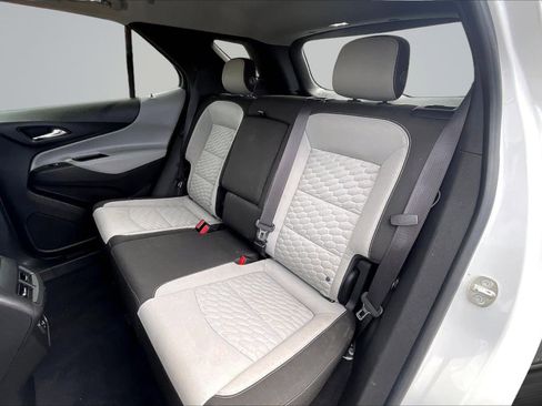 Used 2019 Chevrolet Equinox LS w/ LS Convenience Package image 26