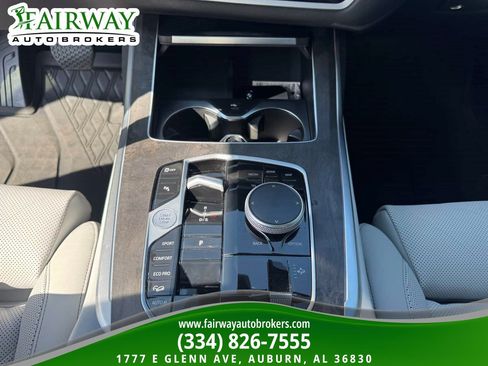 Used 2025 BMW X7 xDrive40i w/ Premium Package AWD/4WD image 25