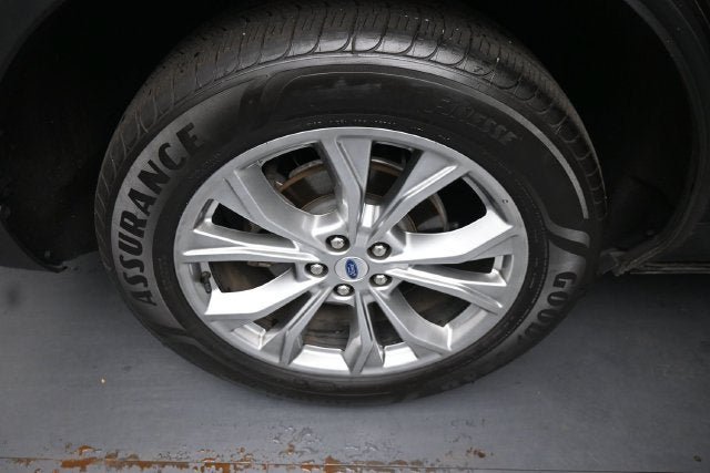 Used 2024 Ford Explorer Limited AWD/4WD image 15