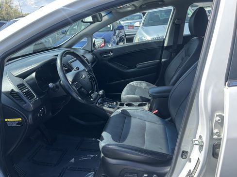 Used 2018 Kia Forte EX w/ EX Premium Plus Package image 11