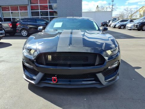 Used 2020 Ford Mustang Shelby GT350 w/ Technology Package image 8