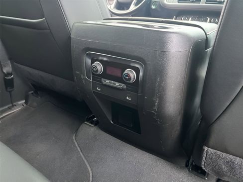 Used 2021 Chevrolet Tahoe RST image 35