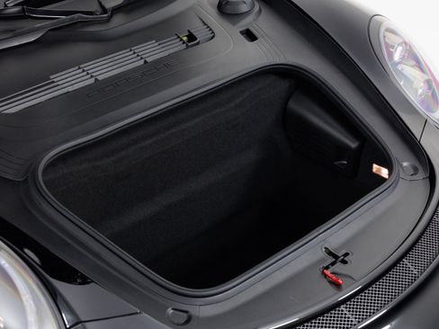 Used 2018 Porsche 911 GT3 RWD image 48