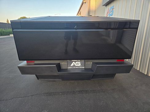 Used 2024 Tesla Cybertruck AWD Crew Cab image 7