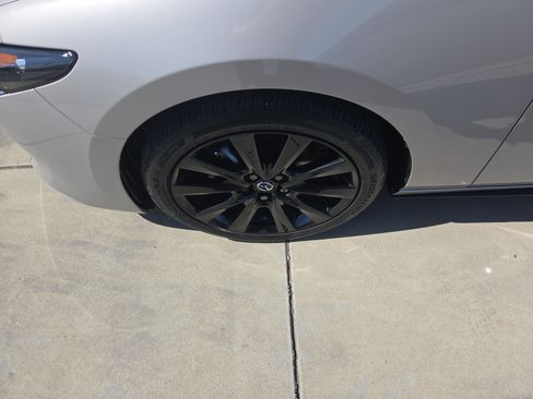 Used 2025 MAZDA MAZDA3 s FWD image 9