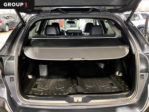Certified 2022 Subaru Outback Limited image 35