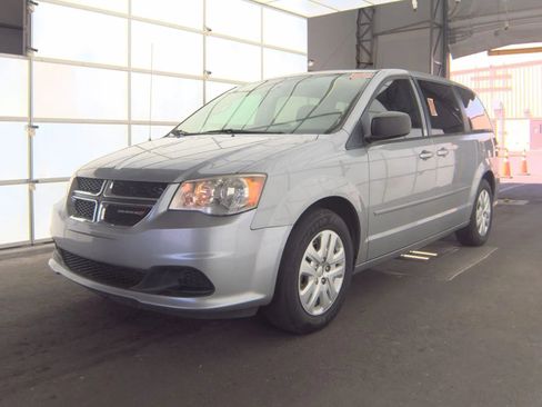 Used 2015 Dodge Grand Caravan SE w/ Quick Order Package 29E SE FWD image 1