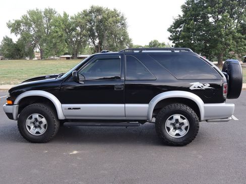 Used 2002 Chevrolet Blazer LS w/ Preferred Equipment Group AWD/4WD image 9