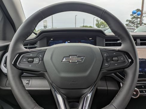 New 2027 Chevrolet Bolt LT w/ Comfort Package FWD image 20