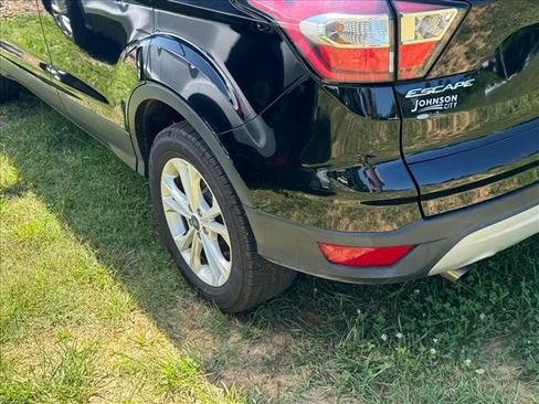 Used 2018 Ford Escape SE w/ SE Sync 3 Package AWD/4WD image 20