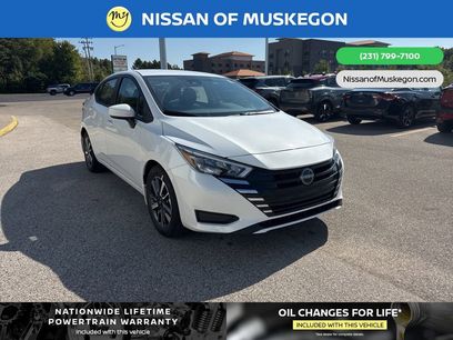 New 2025 Nissan Versa SV w/ Trunk Package