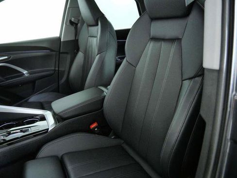 Used 2025 Audi Q5 Premium Plus w/ Premium Plus AWD/4WD image 17