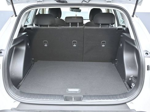 Used 2026 Hyundai Kona SE FWD image 18