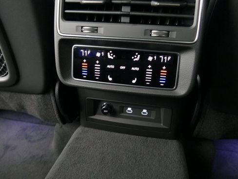 New 2026 Audi Q8 Premium Plus image 27