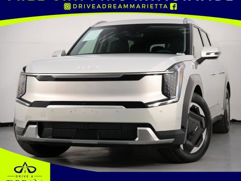 Used 2024 Kia EV9 Land image 1