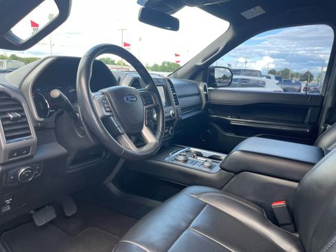 Used 2021 Ford Expedition Max XLT image 24