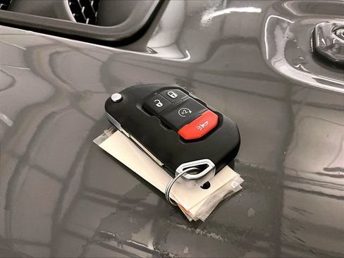 Used 2021 Jeep Wrangler Unlimited Rubicon AWD/4WD image 9
