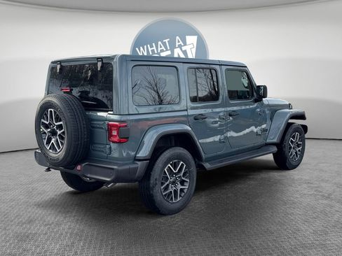 New 2026 Jeep Wrangler Sahara image 9