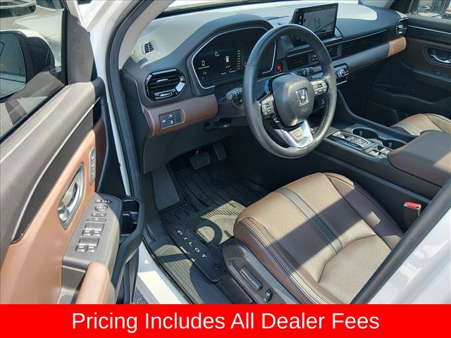 Used 2025 Honda Pilot Elite image 9