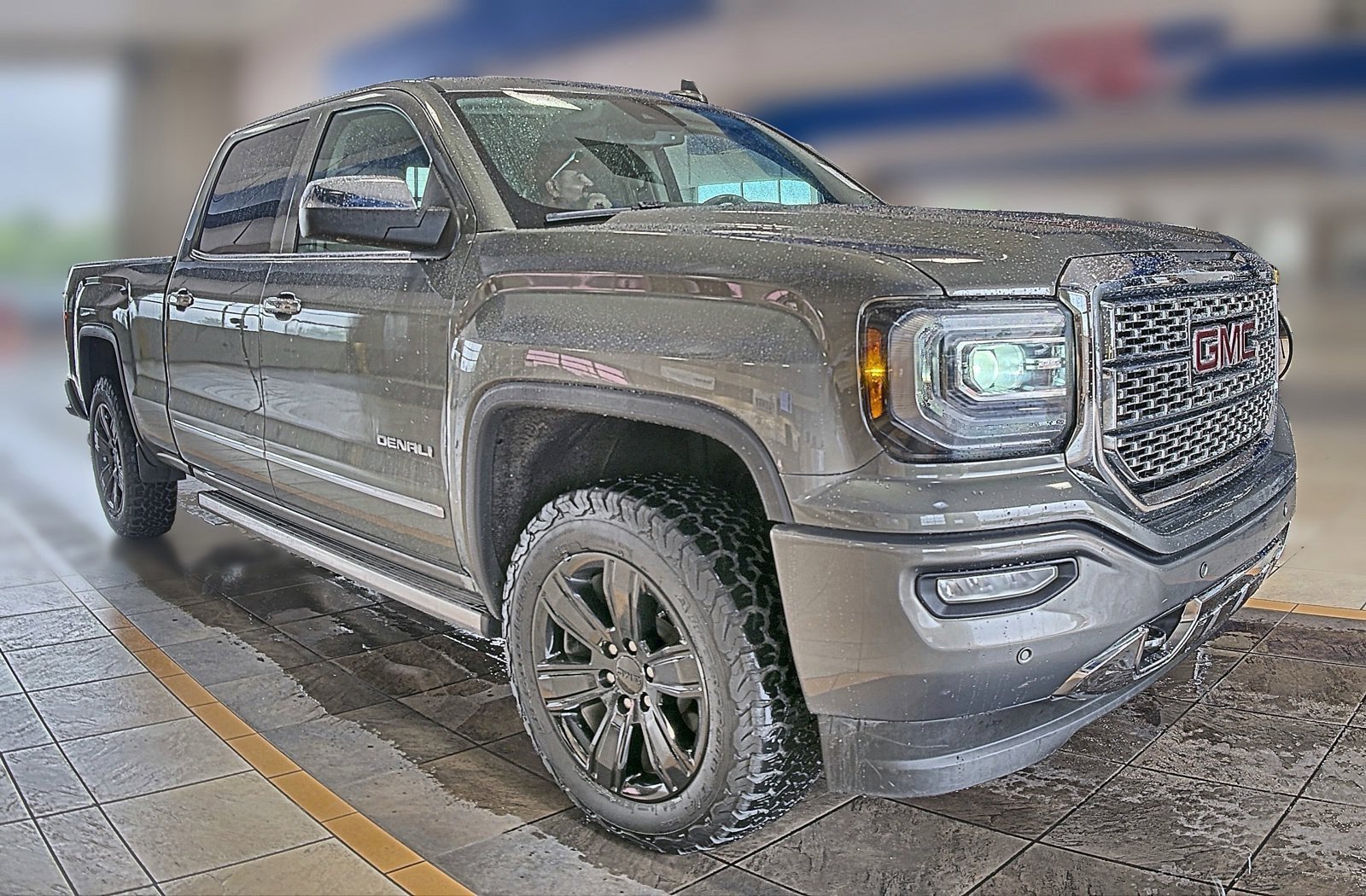 Used 2018 GMC Sierra 1500 Denali w/ Denali Ultimate Package AWD/4WD image 3