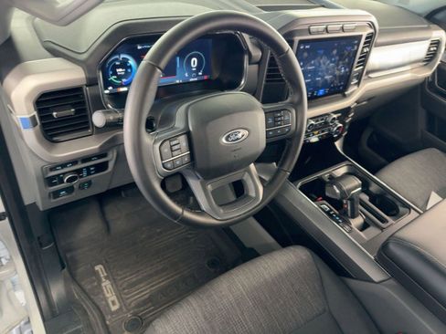 Used 2023 Ford F150 Lightning XLT image 4