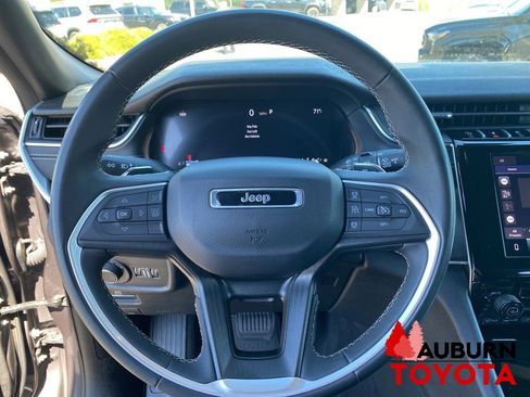 Used 2024 Jeep Grand Cherokee L Laredo w/ Trailer Tow Package AWD/4WD image 35