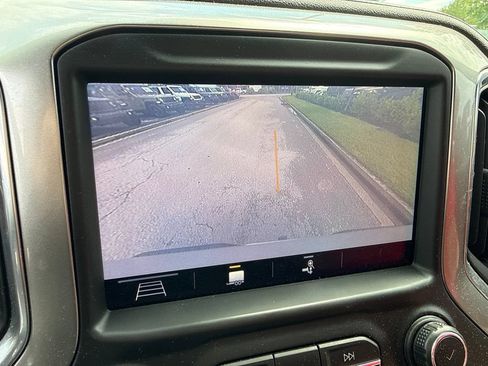 Used 2019 Chevrolet Silverado 1500 LTZ w/ LTZ Premium Package AWD/4WD image 8
