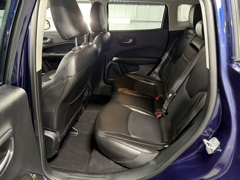 Used 2019 Jeep Compass Limited image 10