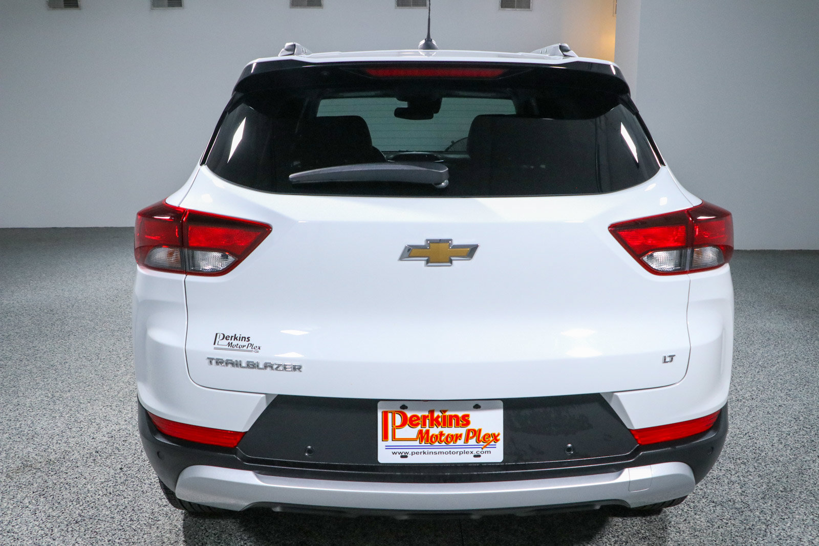 Used 2021 Chevrolet TrailBlazer LT w/ Premium Seating Package FWD image 8