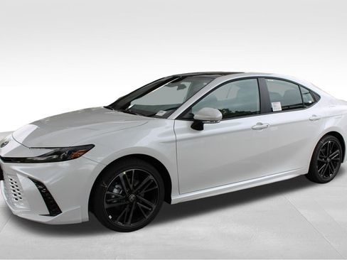 New 2026 Toyota Camry XSE AWD/4WD image 11