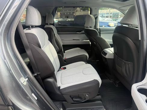 Used 2020 Hyundai Palisade SEL w/ Convenience Package FWD image 17