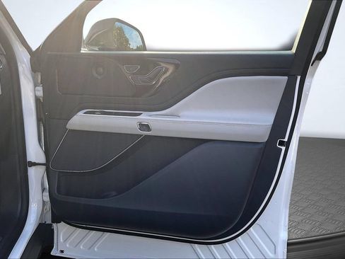 Used 2026 Lincoln Aviator Reserve RWD image 29