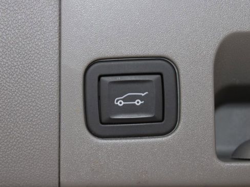 Used 2025 Cadillac XT5 Premium Luxury w/ Technology Package image 14