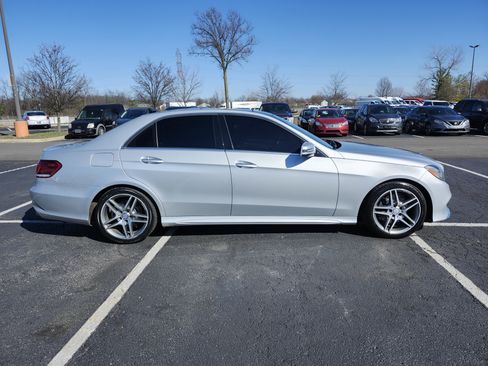 Used 2016 Mercedes-Benz E 350 Sedan image 18
