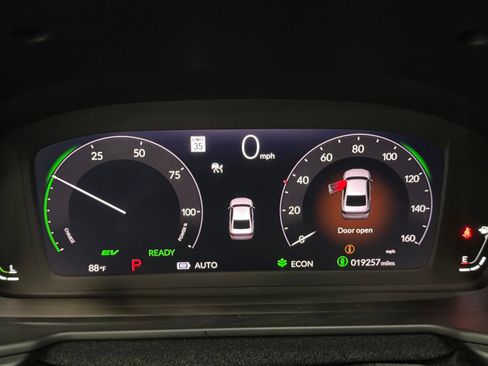 Used 2025 Honda Accord Sport image 29