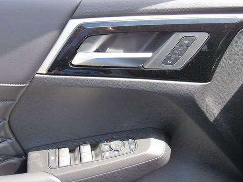 New 2026 Mitsubishi Outlander SEL FWD image 21