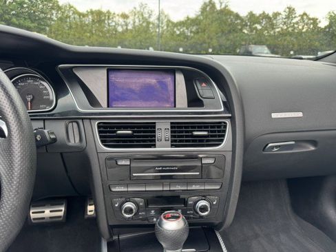 Used 2014 Audi RS 5 Cabriolet image 26