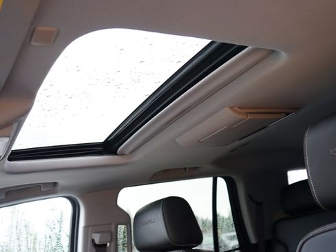 Used 2018 GMC Yukon Denali w/ Denali Ultimate Package image 15