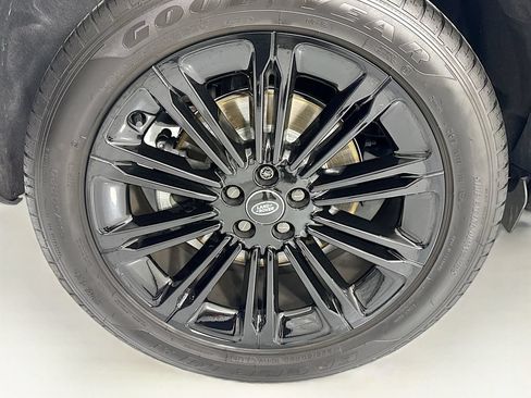 Certified 2025 Land Rover Range Rover Evoque S AWD/4WD image 33