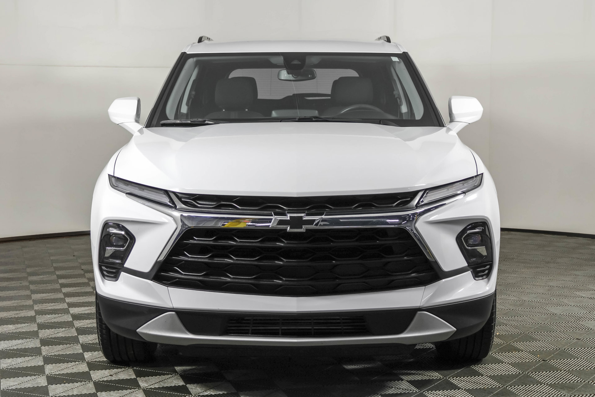 Used 2024 Chevrolet Blazer LT w/ Convenience Package FWD image 11