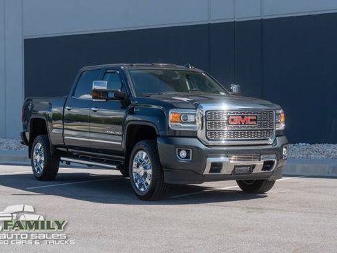 Used 2019 GMC Sierra 2500 Denali AWD/4WD image 13