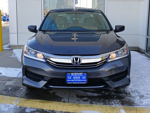 Used 2017 Honda Accord LX image 3