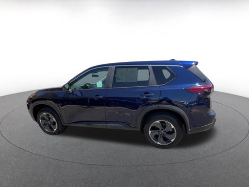 Used 2025 Nissan Rogue SV FWD image 10