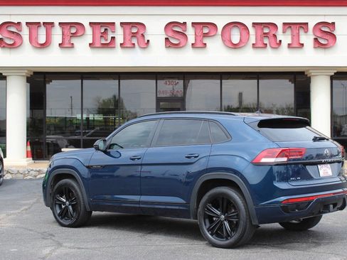 Used 2022 Volkswagen Atlas Cross Sport SEL R-Line image 6